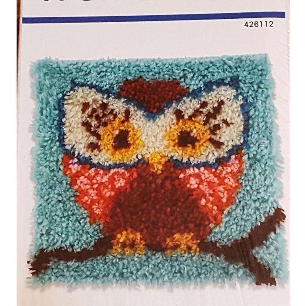 Wonderart Hoot Hoot Latch Hook Kit 12 X 12 Item # 426112. New, sealed.